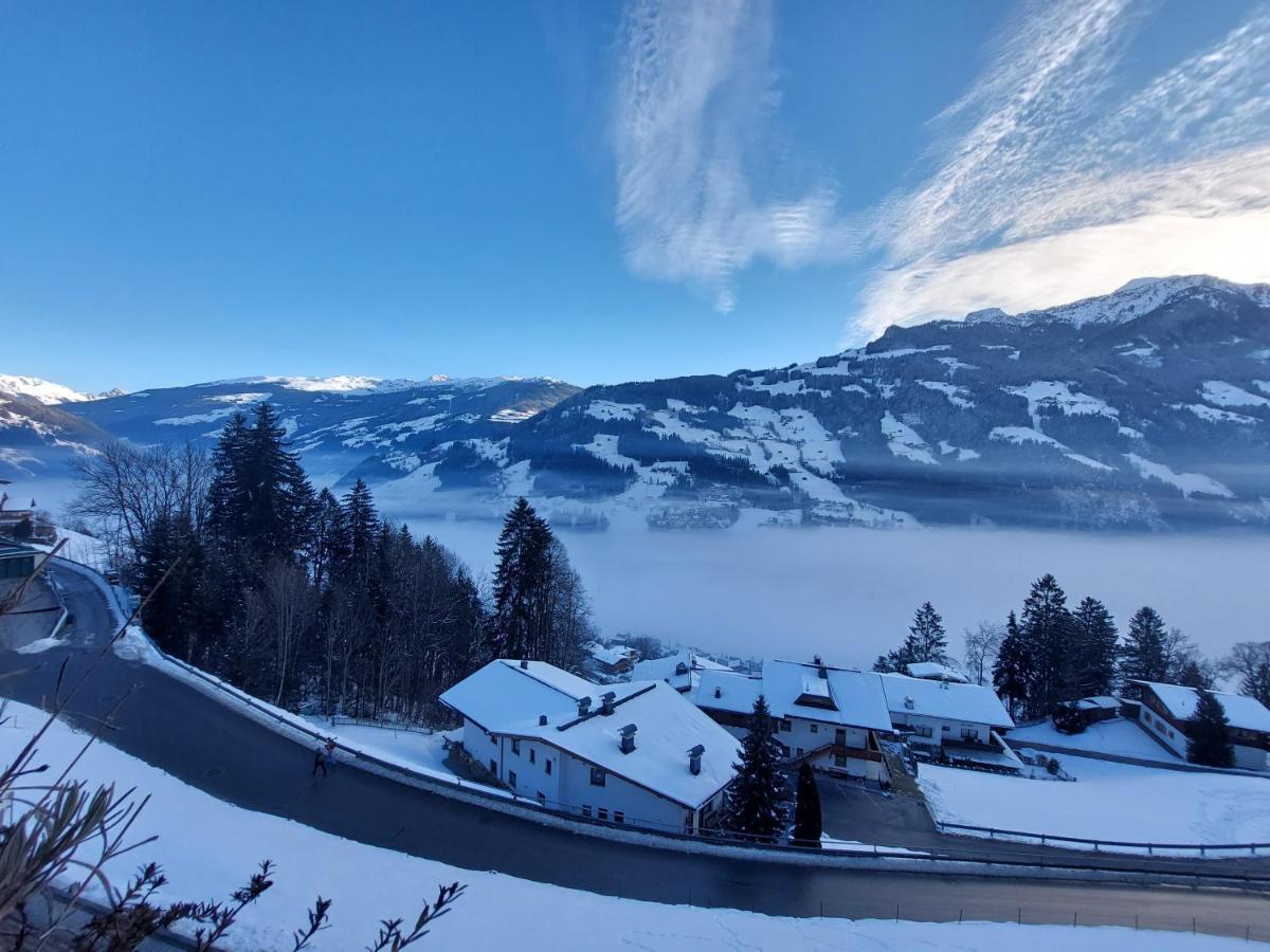 Zillertal Apartment Mit Traumausblick - Haus Kirchler Hippach Exteriér fotografie