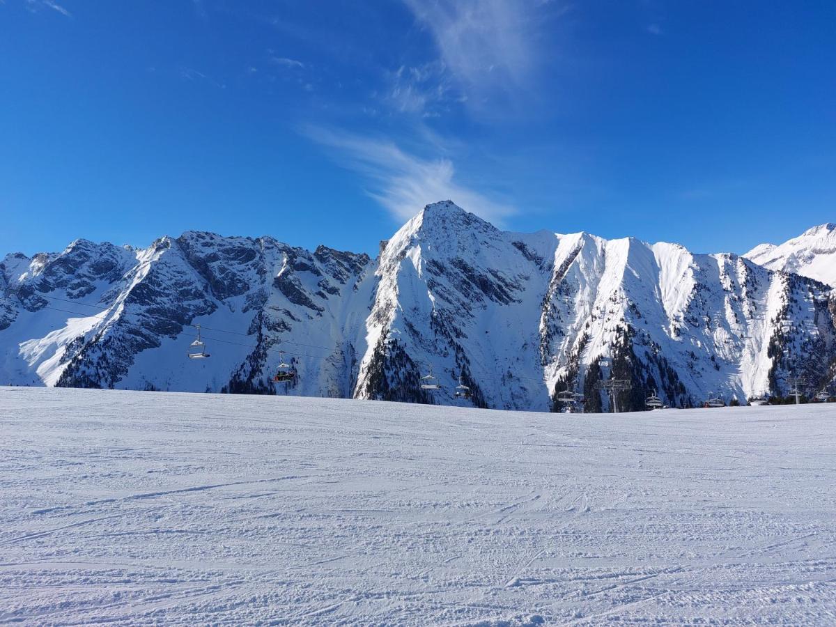 Zillertal Apartment Mit Traumausblick - Haus Kirchler Hippach Exteriér fotografie